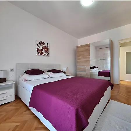 Daniela Apartment