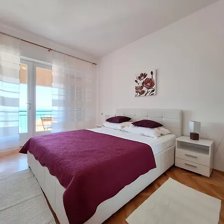 Daniela * Crikvenica